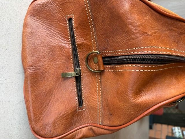 Sacs: Sac cuir 100% – Neuf (Voir description) à Enges par cordec 2