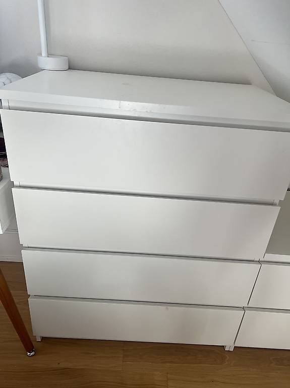 Ikea Commodes: Kommode weiss IKEA Malm 4 Möbel – D'occasion à Dietikon par amb_bm6m 1