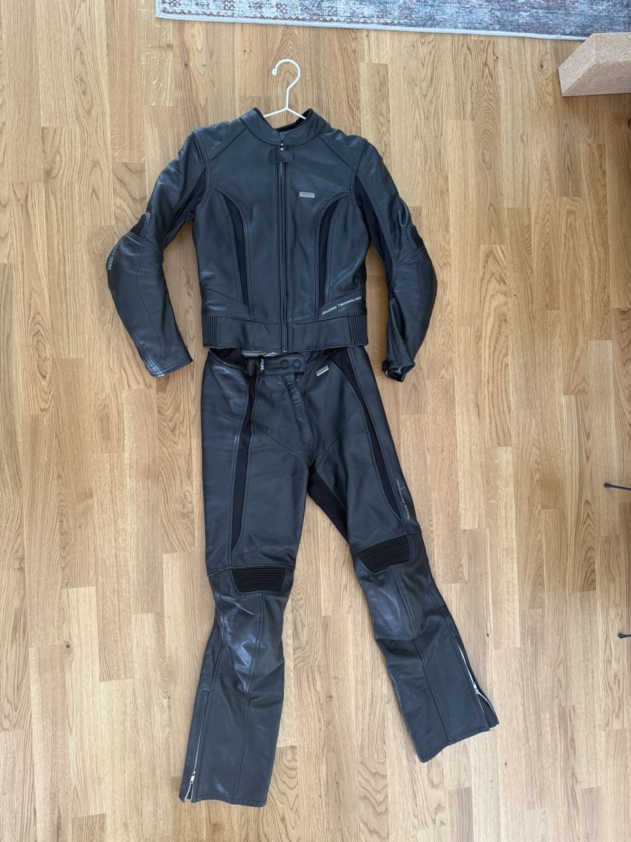 FLM Completi & Tailleur: FLM Motorrad Lederkombi Gr. 34/38 – Usato da Arth venduto da michelle_faessler