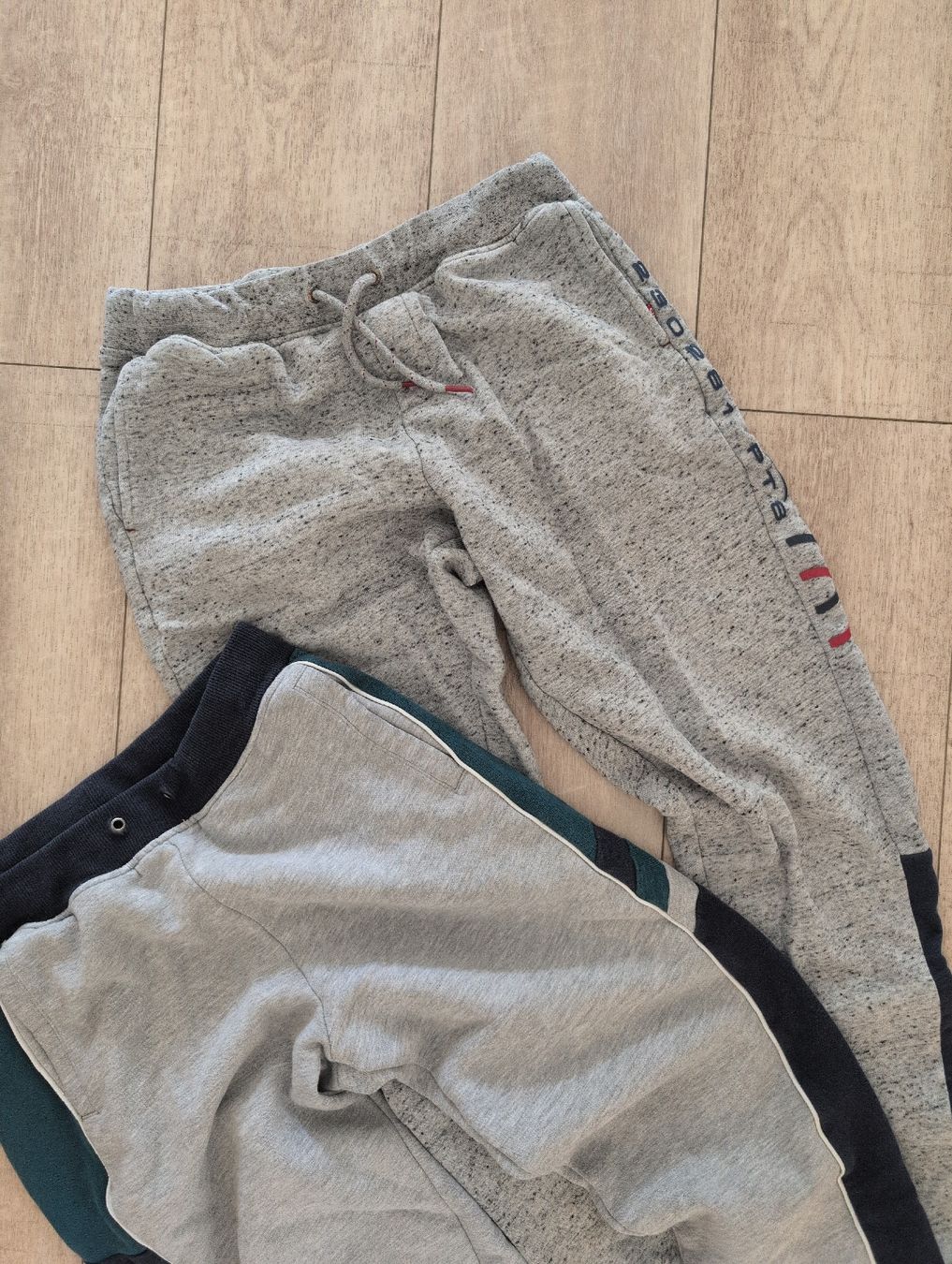 Okaidi Lotti di vestiti: 2er Set Jogginghosen Gr. 164 – Usato da Hagneck venduto da fischli80 1