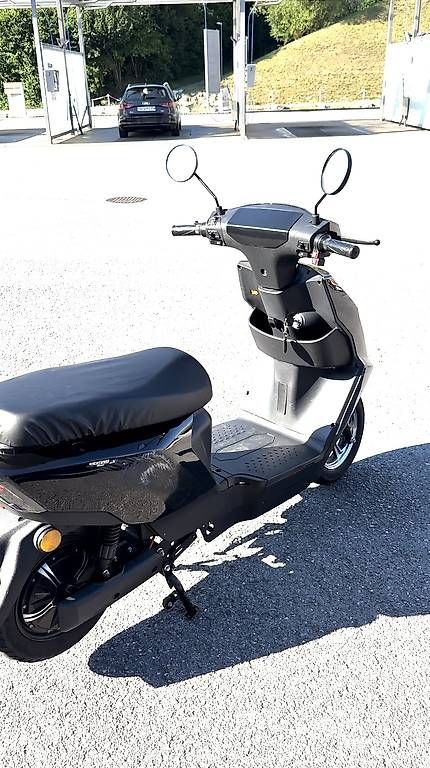 Scooter: V-Scooter E-Roller  Baujahr 2024 – Usato da Wittenbach venduto da 93darian 4