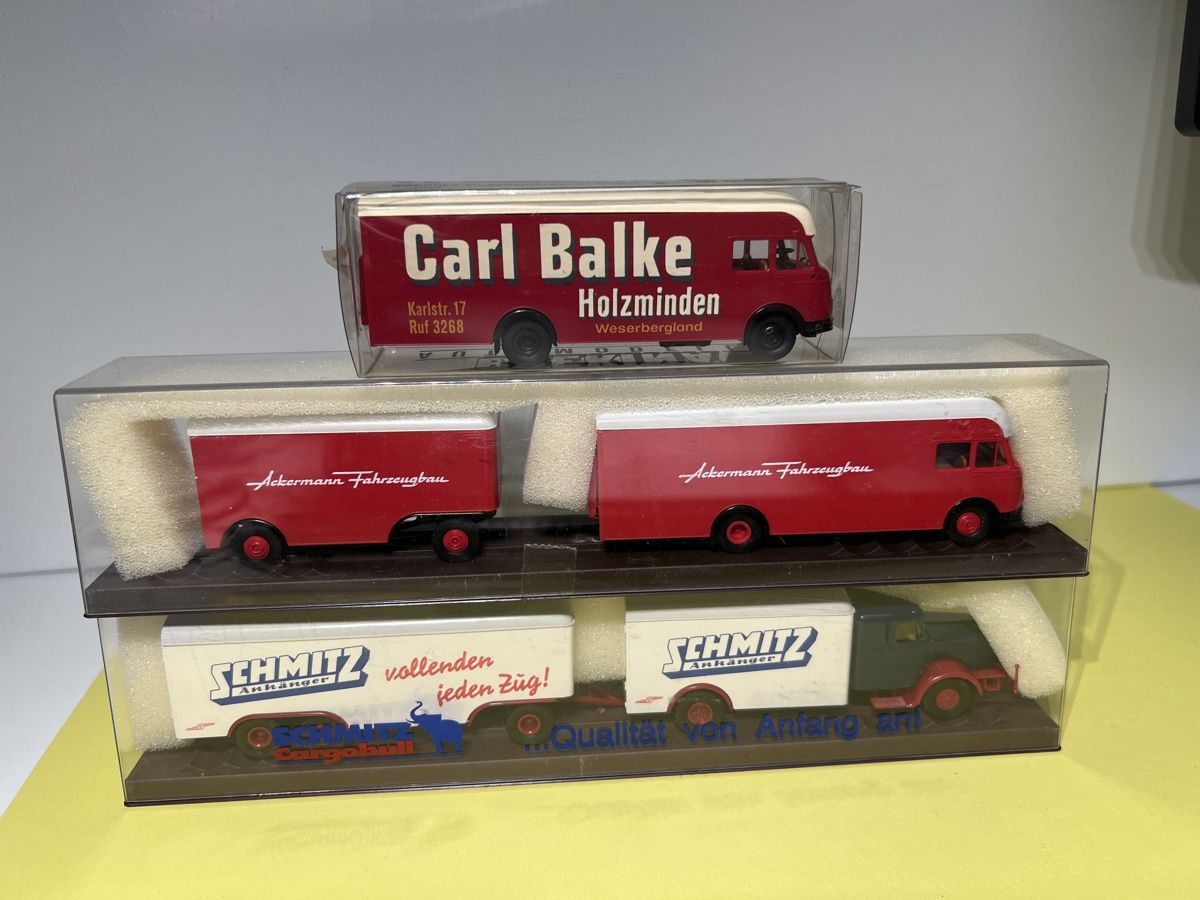 Brekina Modellini d'auto: 3 x Brekina Oldtimer LKW in 1/87 – Nuovo e nell'imballaggio originale da Weinfelden venduto da Kammerflimmern