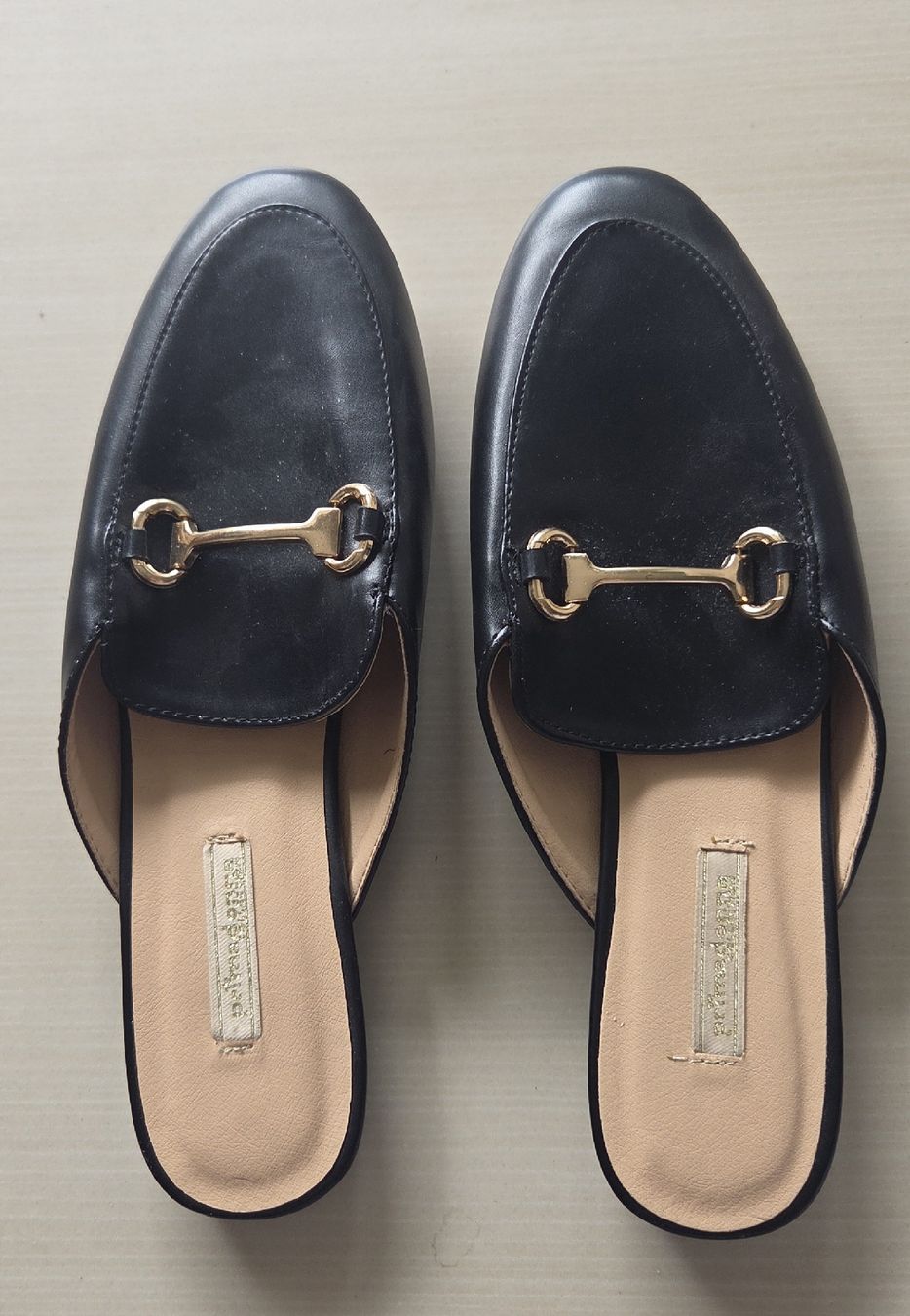 Scarpe da donna: scarpa bassa – Nuovo (secondo la descrizione) da Ascona venduto da principessacaroline