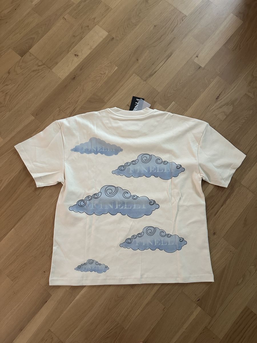 T-shirt: finelli t-shirt (M) – Nuovo e nell'imballaggio originale da Freidorf TG venduto da driftingforthrifting 2