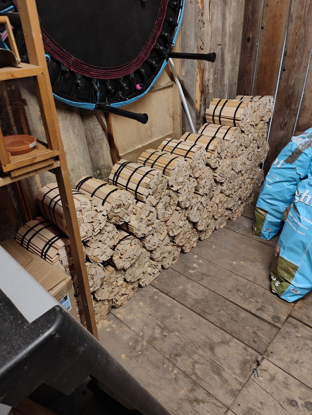 Articles en bois: Brennholz – Neuf avec emballage d'origine à Grasswil par Meyerb 1