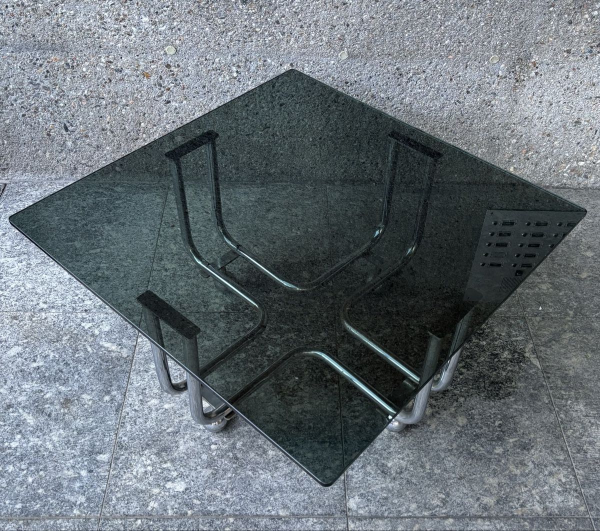 Tische: Coffee table Space Age Italian 80s Design – Gebraucht aus Lugano von rrkivio