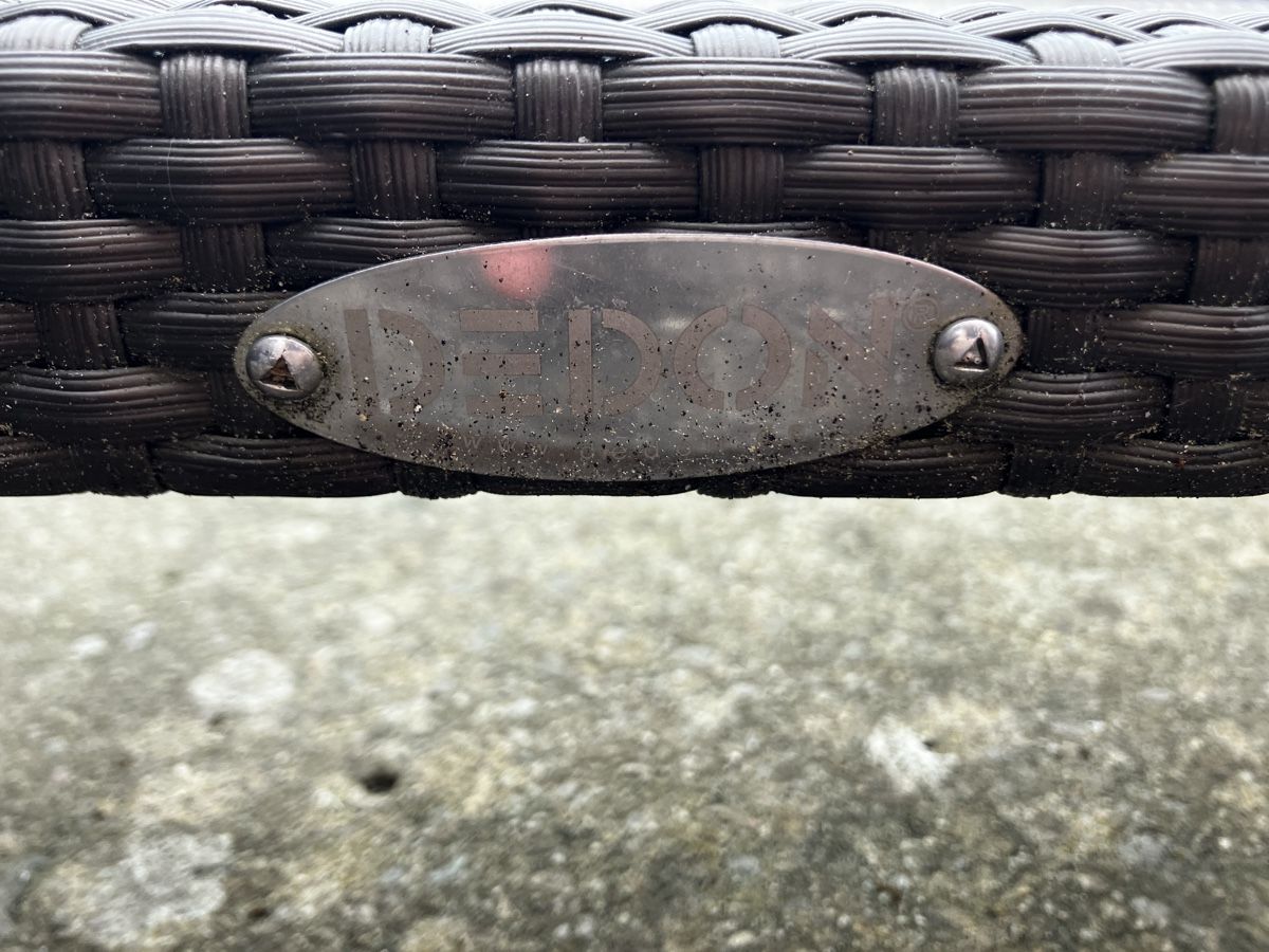 Dedon Set di tavolo e panche: Dedon Gartentisch Rattantisch mit Glasplatte Sommer Terrasse – Usato da Niederhasli venduto da Jolaos 1