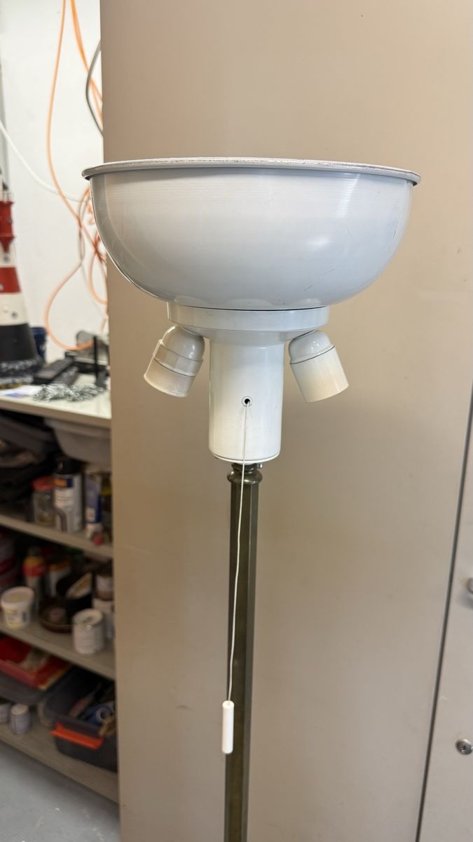 Lampade: Antike Stehlampe Messing mit Lampenschirm – Usato da Wollerau venduto da Shaktidream 1