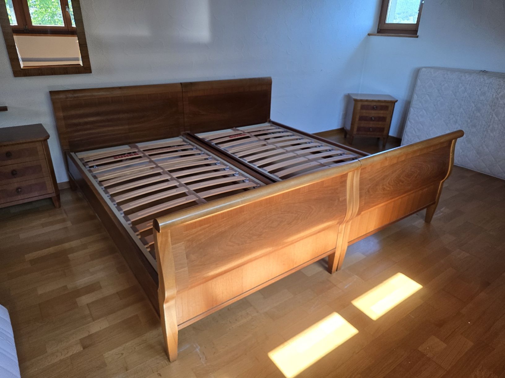 Letti: Doppelbett 180x200 + 2 Nachttische + Spiegel – Usato da Würenlos venduto da Lea.Maria.Hotz 1