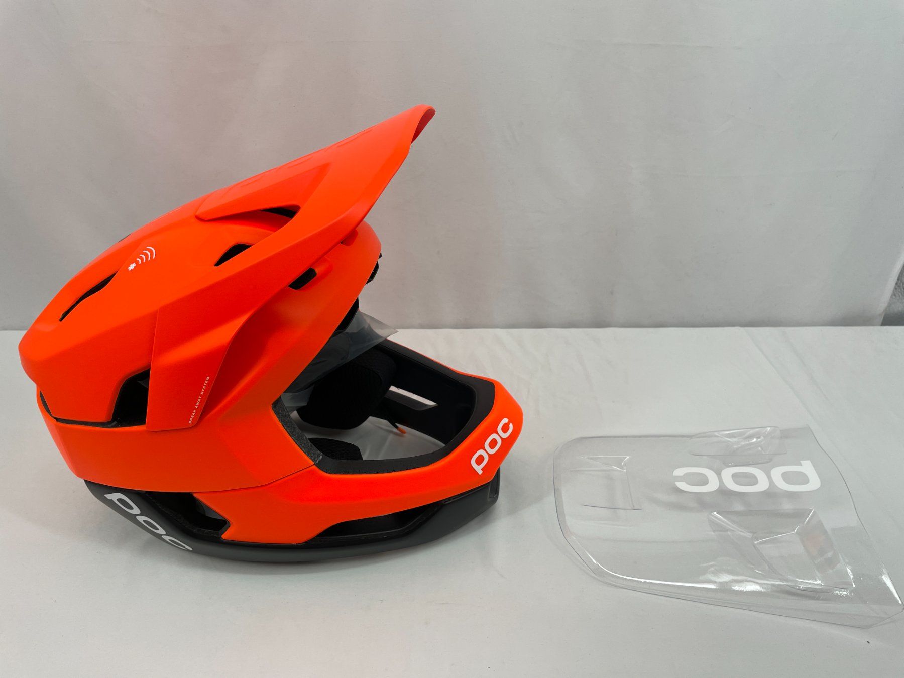 Poc Caschi: POC Sweden Otocon Race Mips 55-58 – Nuovo e nell'imballaggio originale da Lausanne venduto da PlusValue_Lausanne