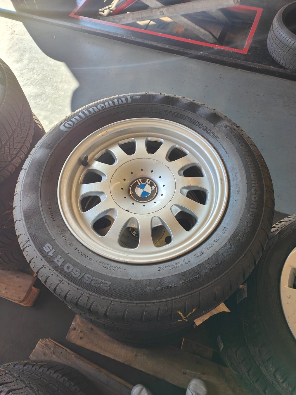 BMW Felgen: BMW 528I E39 Sommer Felgen – Gebraucht aus Oberengstringen von Reifen-Lagerverkauf 1