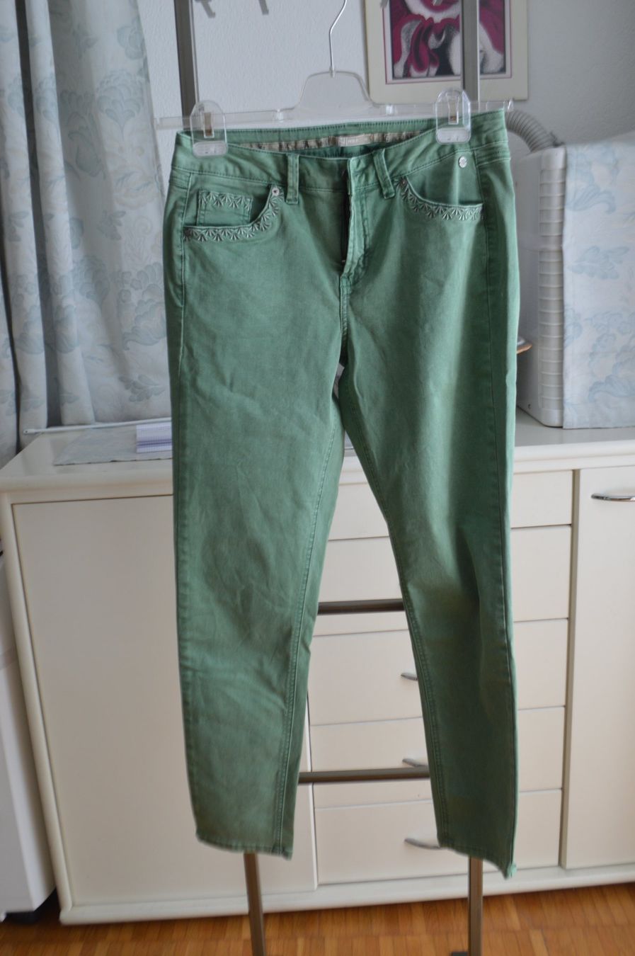 Nile Jeans: Jeans da donna – Neu (gemäss Beschreibung) aus Brione s. Minusio von clk_8kjj