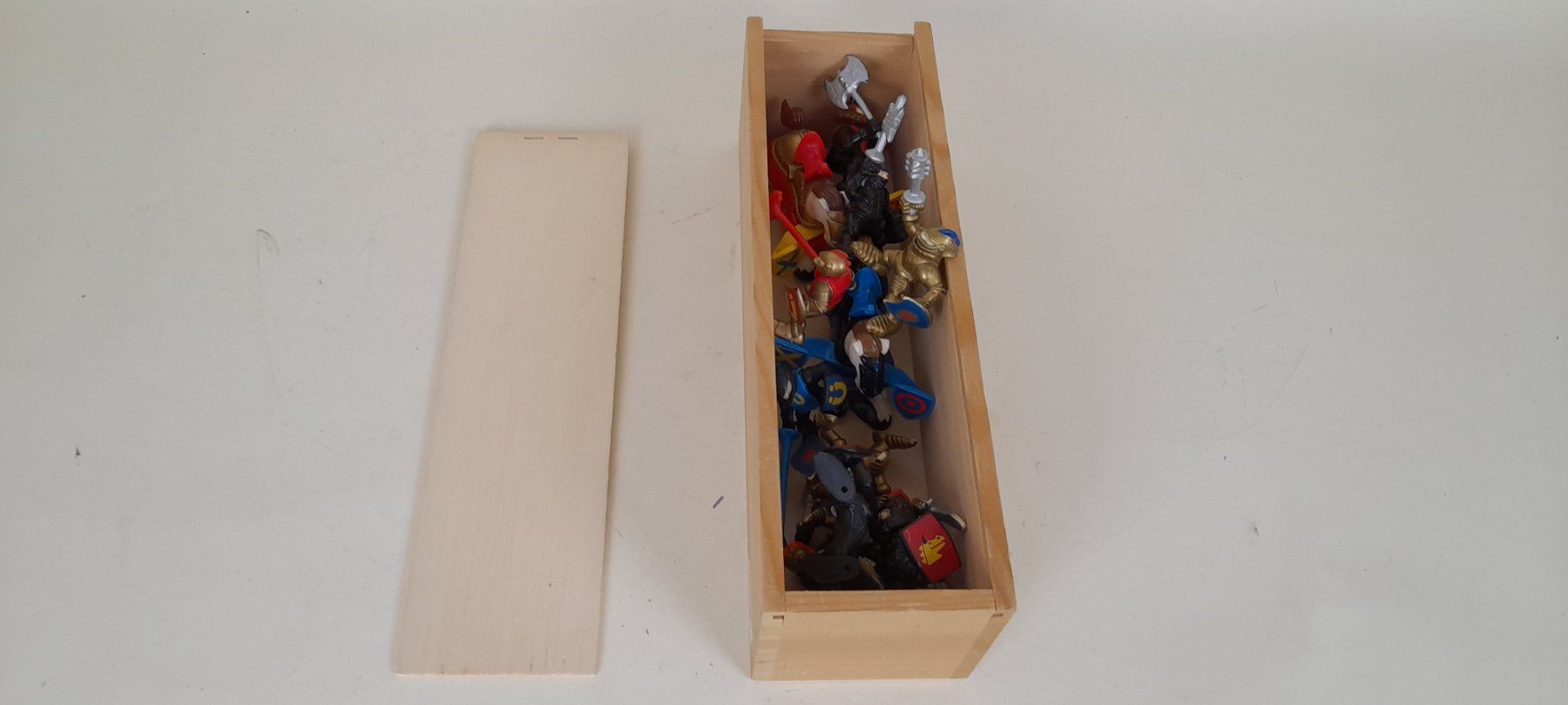Spielzeuge: Spielfiguren Set – Gebraucht aus Liebefeld von Restwert_Liebefeld 3