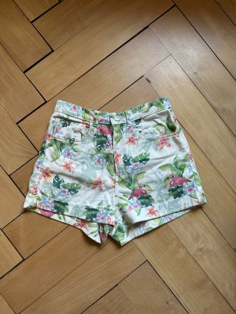 AMERICAN APPAREL - High Waist Jeansshorts geblümt