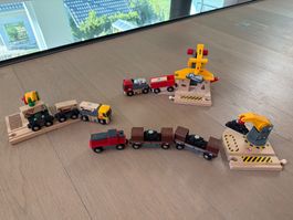 Brio Holz Eisenbahn: Umladestationen, Züge, Transporter etc