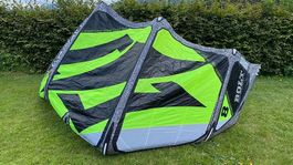 Kite NAISH Bolt 8m inkl neuer Bar