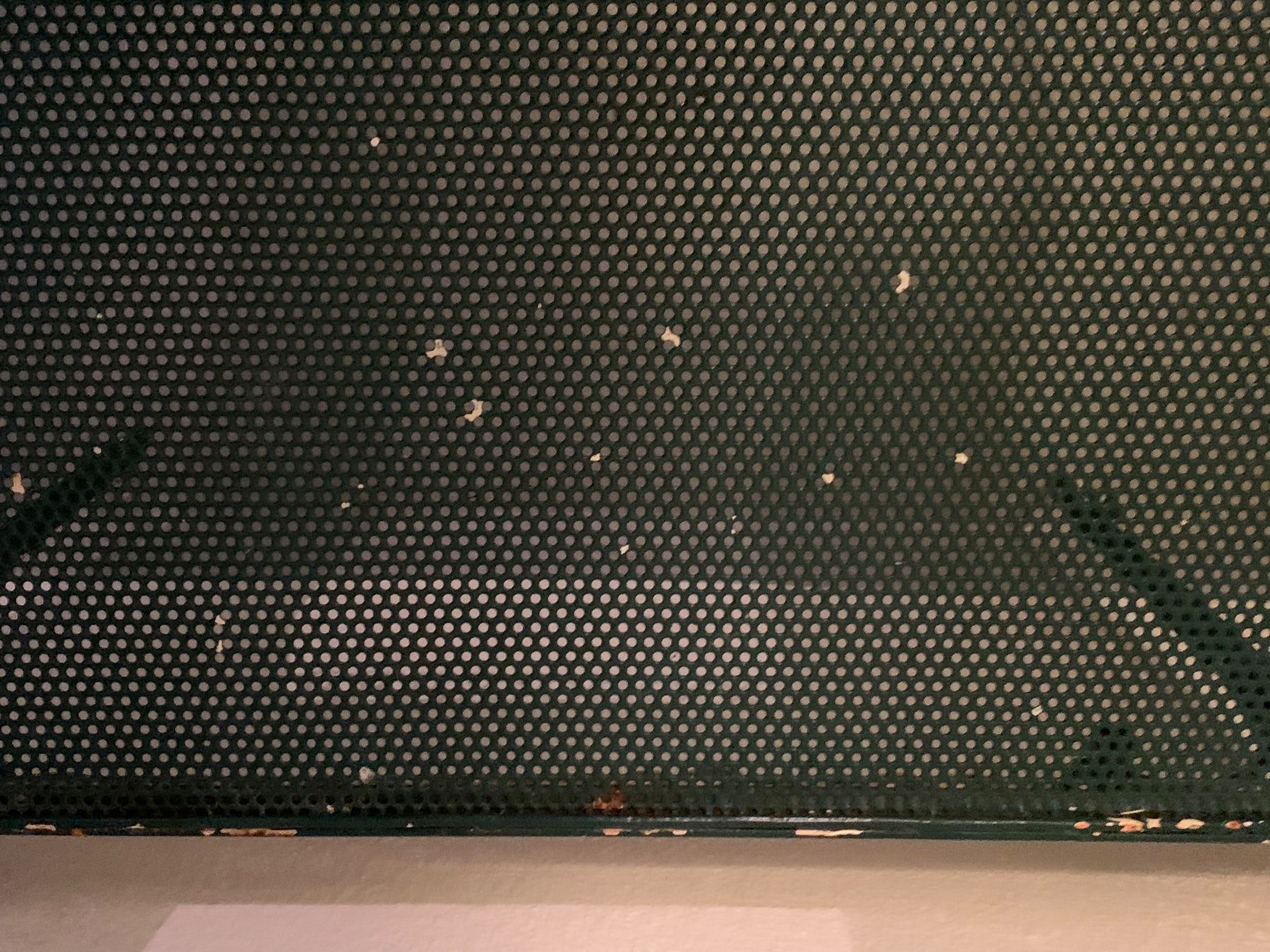 Tische: Salontisch Lochblech 70er – Gebraucht aus Ennetbaden von Schimy10 2