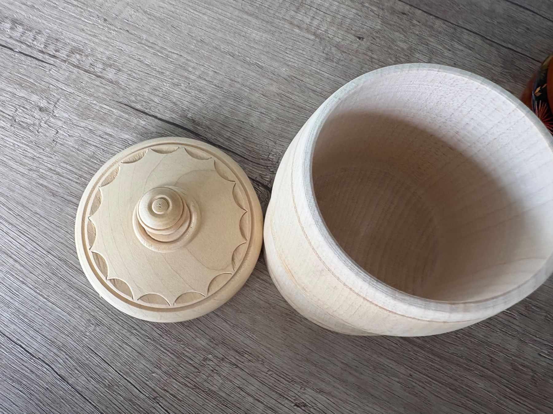 Articles en bois: Holzdose mit Deckel handgefertigt – D'occasion à Schübelbach par S1CH 1