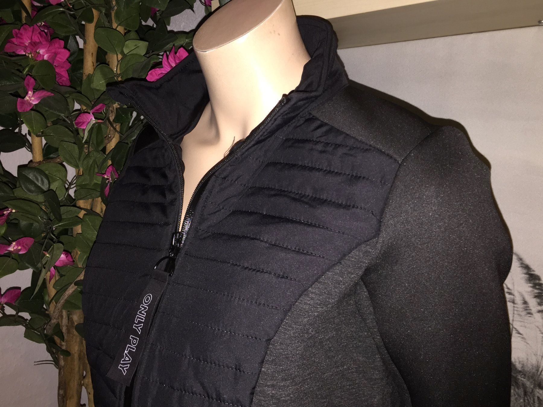 Only Giacche: Veste/Jacke   ONLY     Taille/Grosse M – Usato da Cossonay-ville venduto da Super-Price-Quality 3