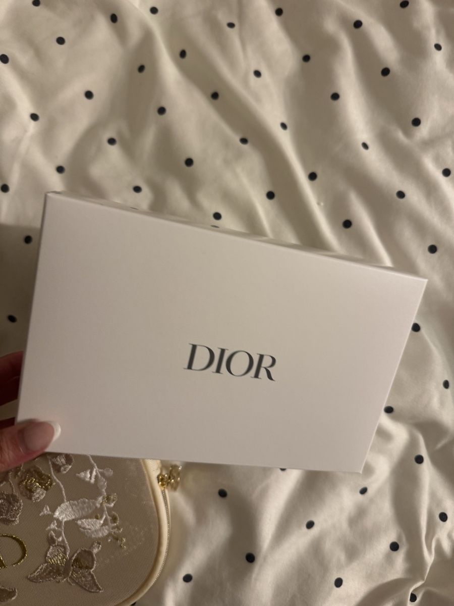 Dior Custodie per cosmetici: Dior Necessaire Bestickt – Nuovo (secondo la descrizione) da Richterswil venduto da dil_vc79 6