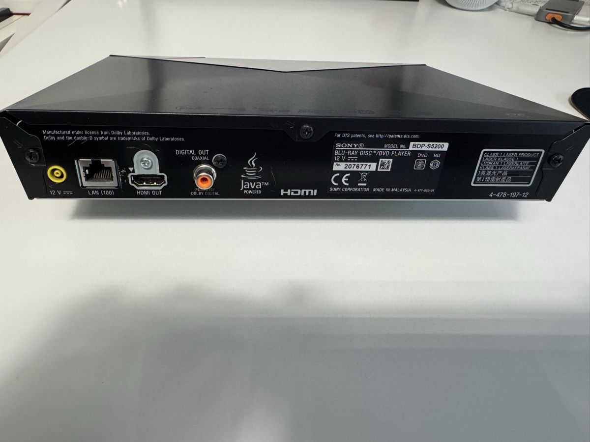 Tutti i DVDs: Sony BDP-S5200 3D Blu-ray-/DVD-Player mit WLAN – Usato da Rüti ZH venduto da alp3108 4