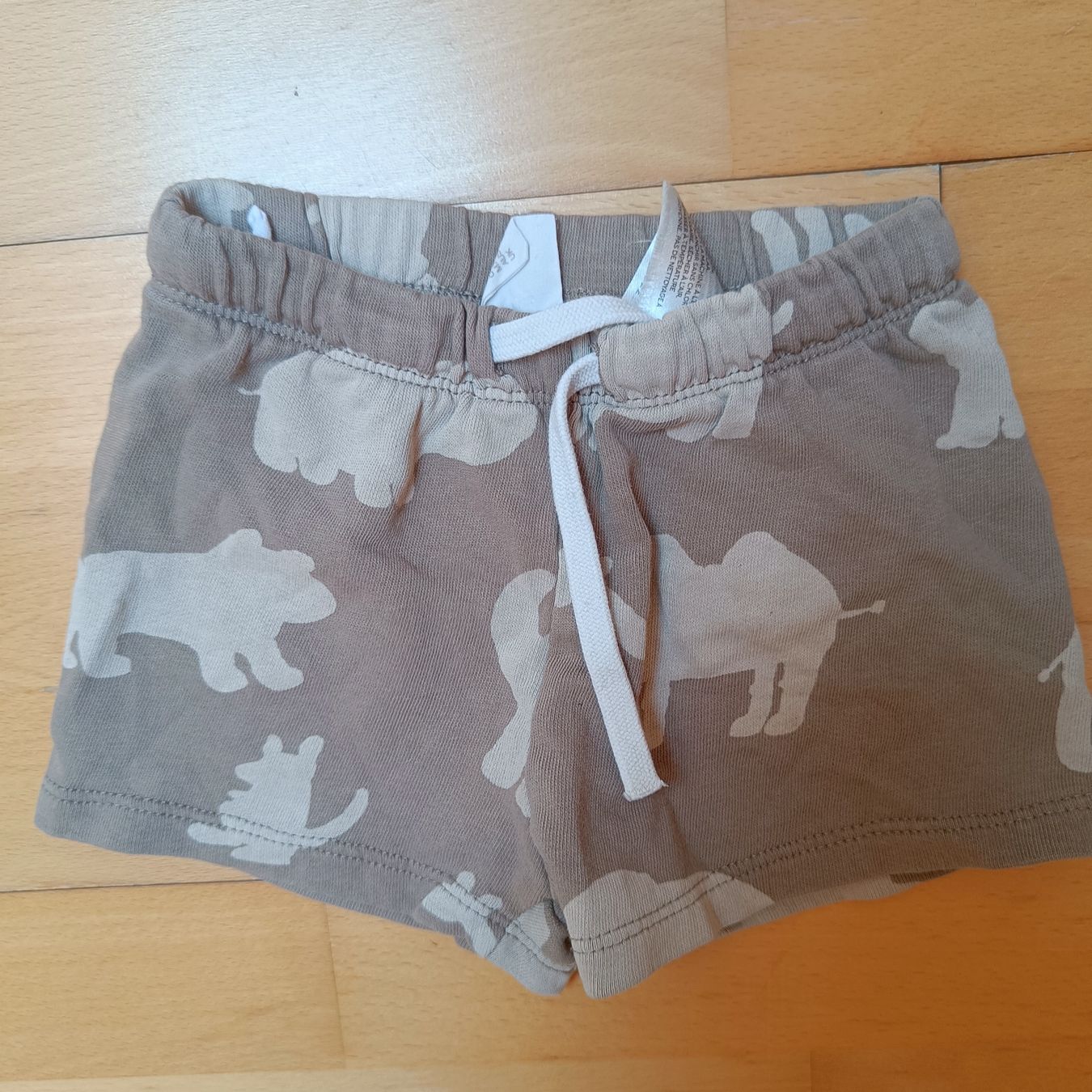 H&M Pantaloni: Shorts 86 H&M – Usato da Jaberg venduto da urig17.