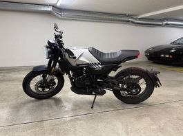 Brixton Crossfire 125 ABS, ca. 4'800 km, unfallfrei