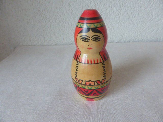 Statuette: Babuschka Matrjoschka Made USS – Usato da Hitzkirch venduto da kleinerbaer01 2