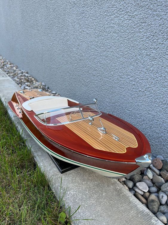 Holzmodell Boot Riva AQUARIVA - Handgefertigtes Sammlerstück 50cm, Dunkelblau