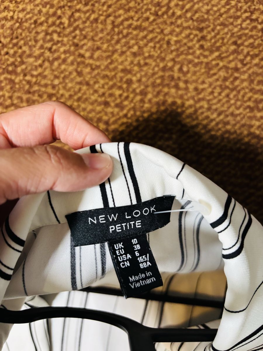 Giacche: Blazer – Nuovo (secondo la descrizione) da Genève venduto da Second_Hand_Ch 1