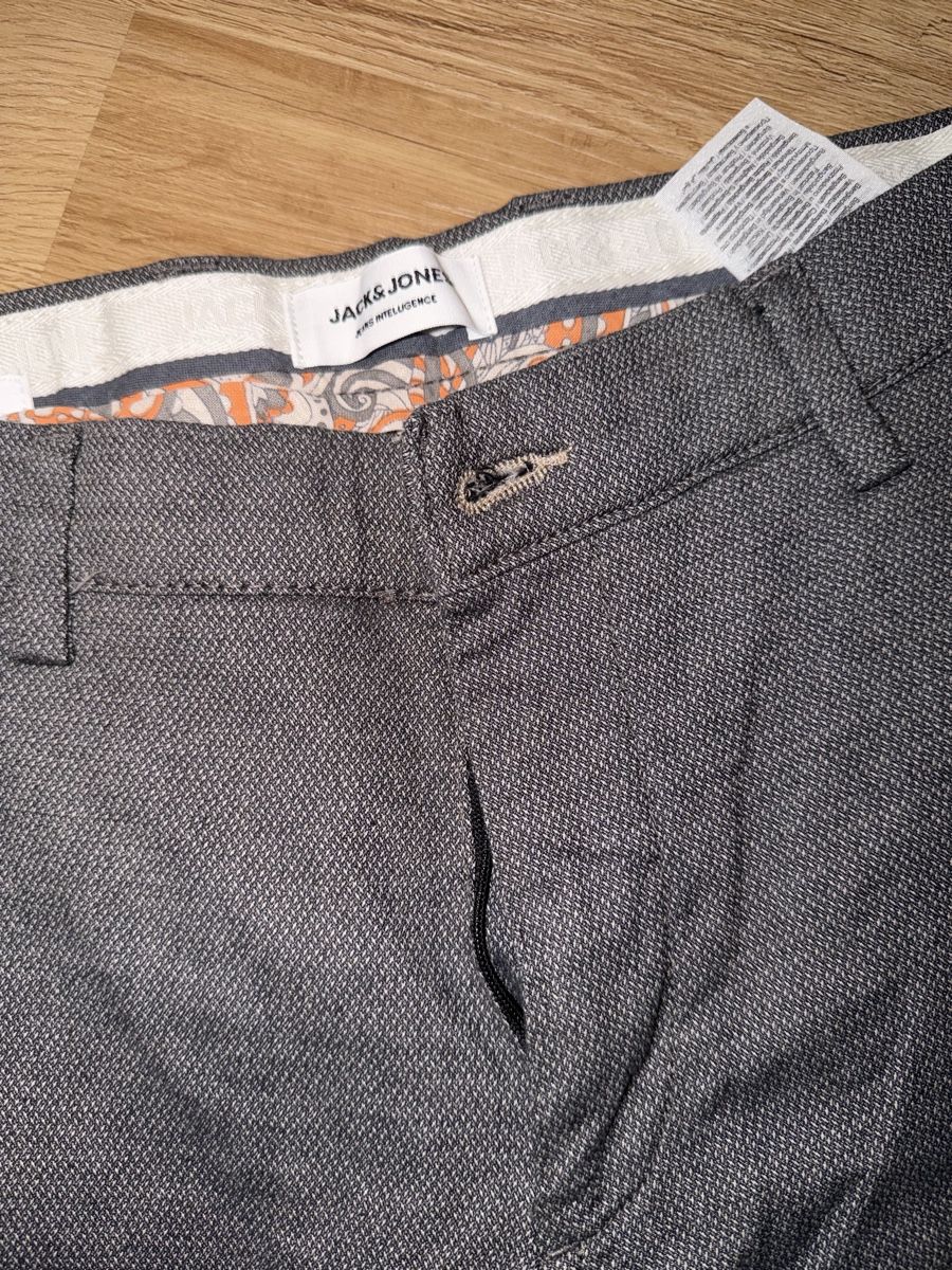 Pantaloni: Herren Hose Grösse 32 dunkelgrau neu – Nuovo (secondo la descrizione) da Kefikon TG venduto da jel_72fp 1