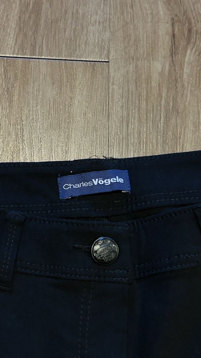 Pantalons: Short noir – Neuf (Voir description) à Yverdon-les-Bains par Little_M0nster 1