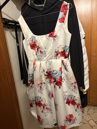 vestito bianco con fiori taglia s rinascimento