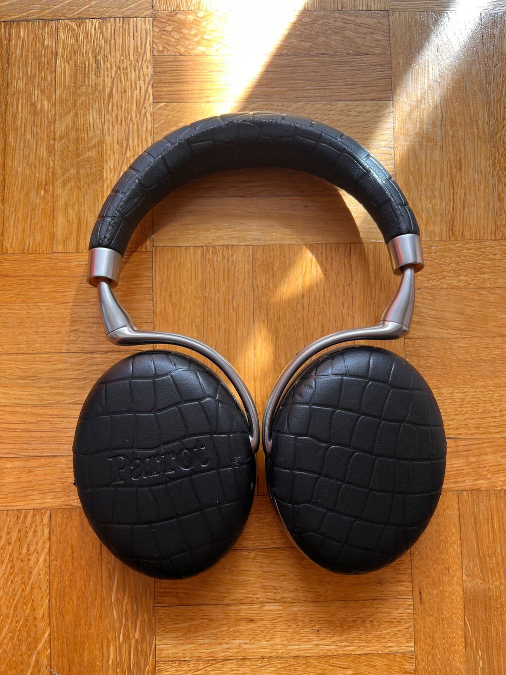 Parrot Cuffie: casque parrot zik 3 – Usato da Lausanne venduto da ant_68z8