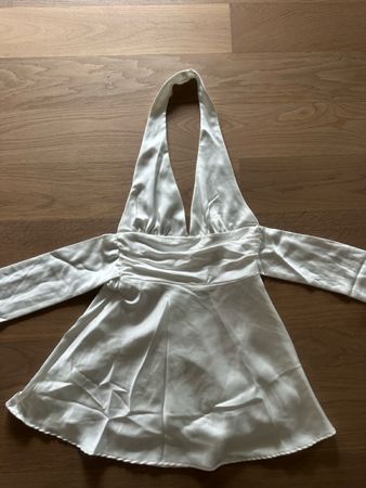 Zara Kleid mit Neckholder, Grösse XS
