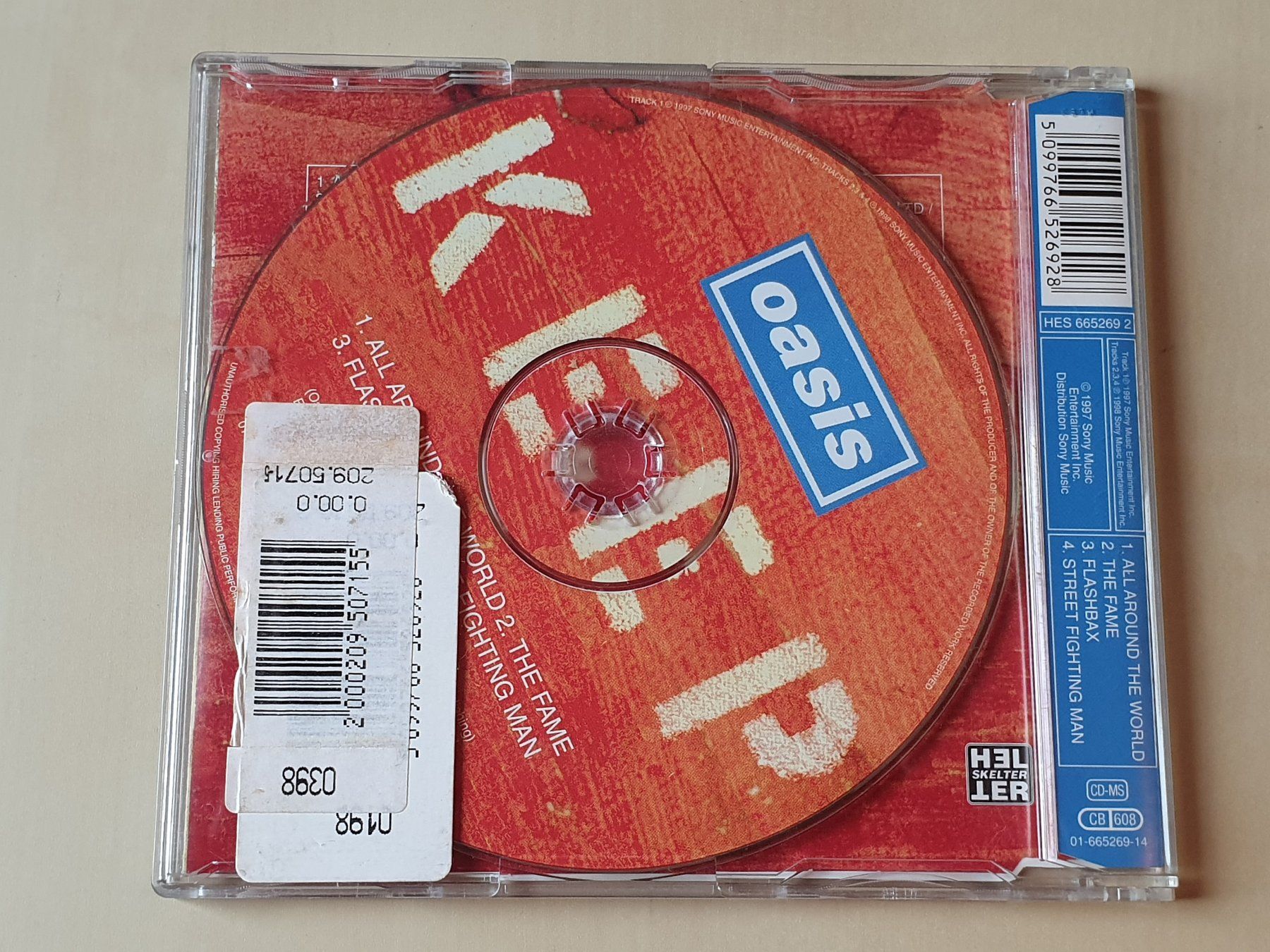 CD: Oasis All Around the World – Usato da Stansstad venduto da collectorsshop 1