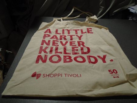 Tasche beige, A liytle Party Never Killed Nobody