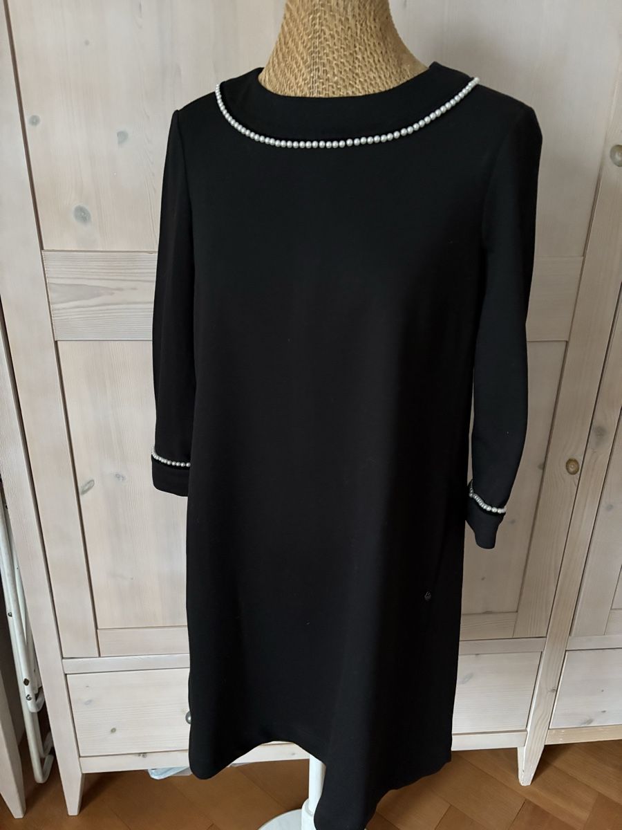 Twinset Kleider: Kleid von Twinset schwarz mit Perlen – Gebraucht aus Baden von jdif 1