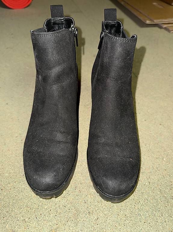 Chaussures femmes: Stiefeletten mit Absatz – D'occasion à Winterthur par OliviaC5 1