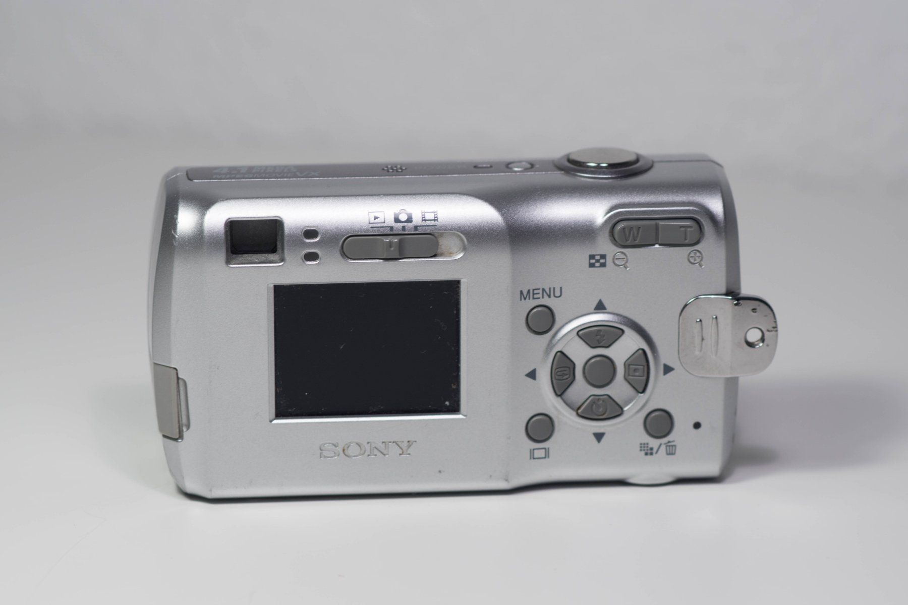 Sony Fotocamera: Defekt: Sony DSC-S40 Digitalkamera – Usato da Thörishaus venduto da vintagger 1