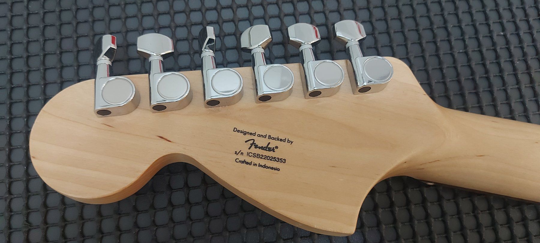 Squier Strumenti musicali: Fender Squier Stratocaster e-gitarre frisch ab service – Usato da Glattbrugg venduto da Swissmusik 4