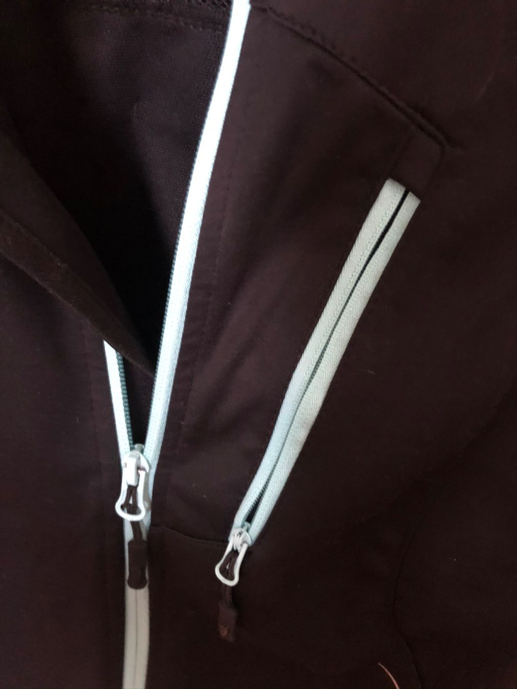 Vestes: Jacke Jogging – D'occasion à Zürich par Chanelle07 2