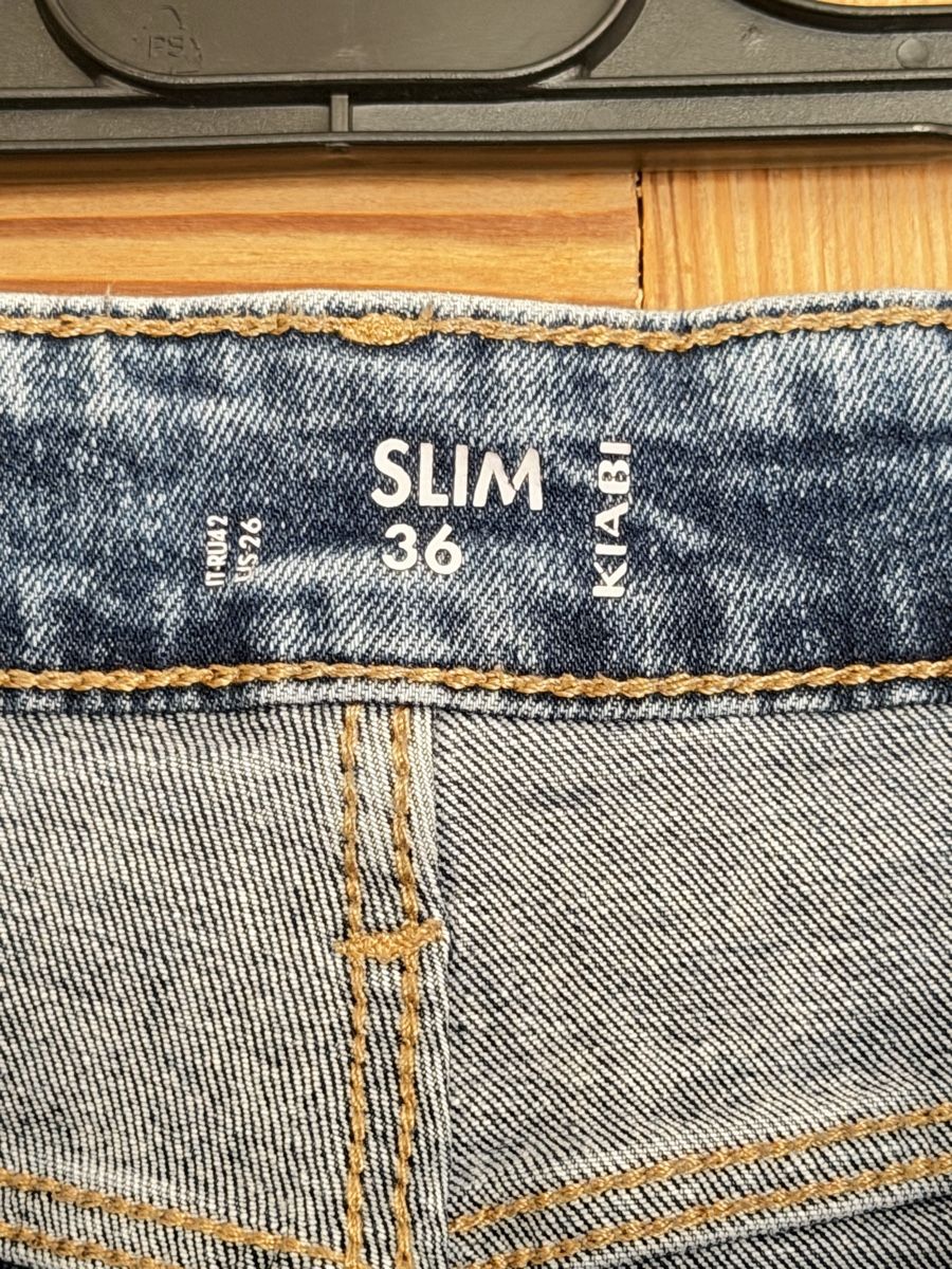 Jeans: Slim Jeans Hellblau Washed | 36 – Usato da Samedan venduto da K7kgh 2