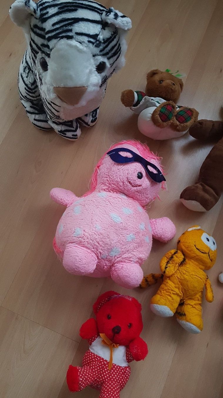 Spielzeuge: Set mit Kuscheltieren – Gebraucht aus Schöfflisdorf von CrRG21 1