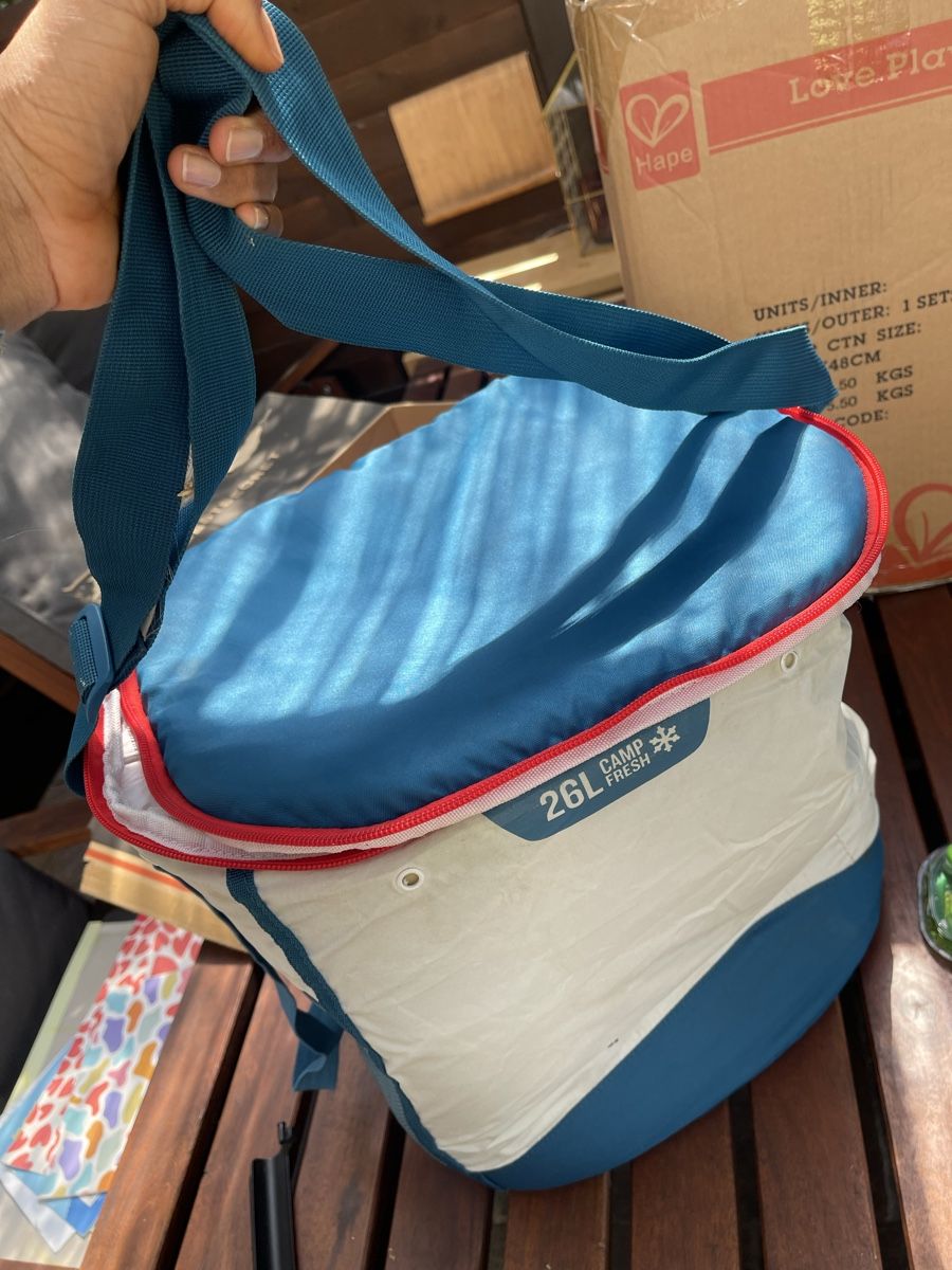 Frigoriferi & Refrigeratori: Cooler Bag Camp Fresh 26L with strap used – Usato da Oetwil am See venduto da san_9t8c