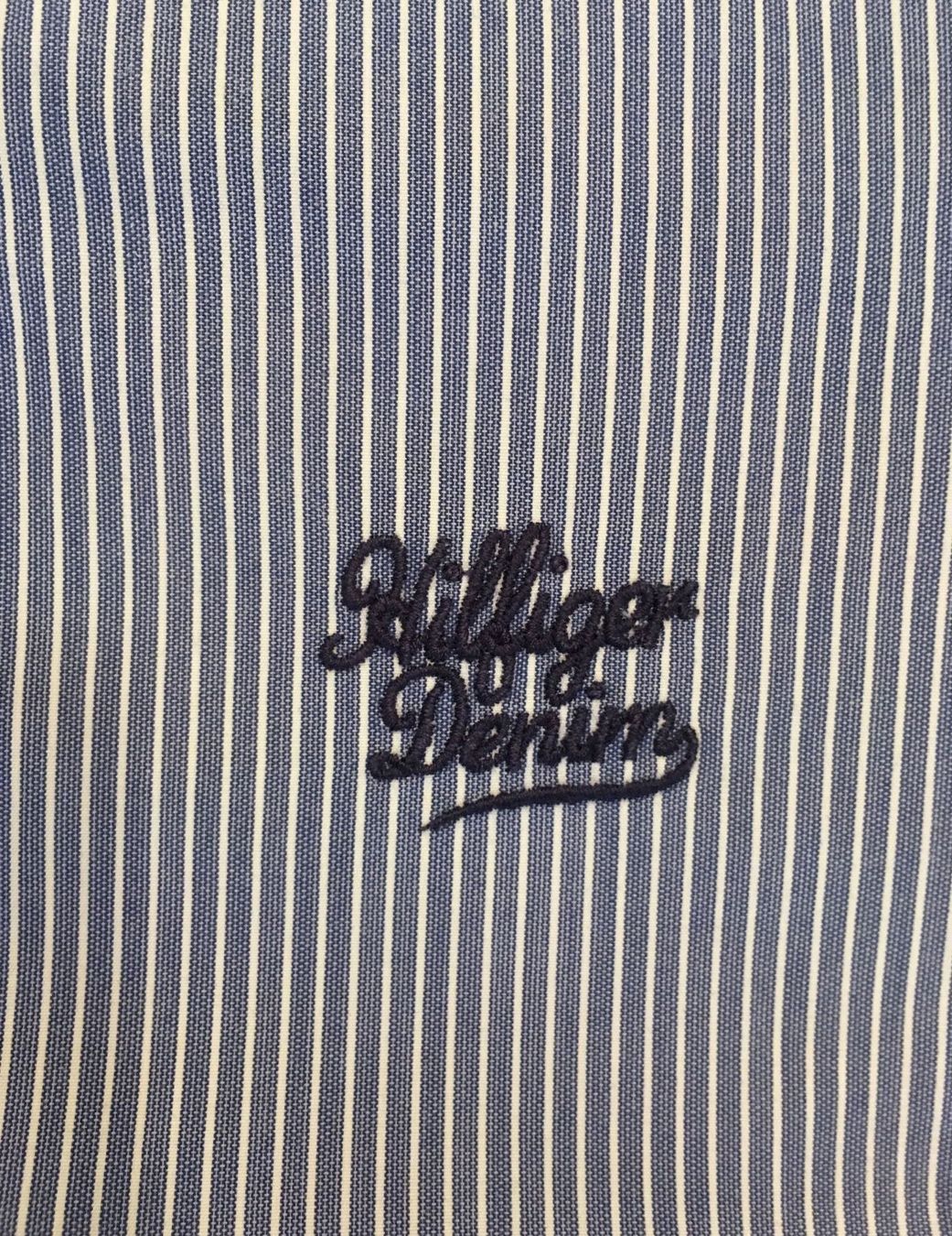 Camicie: chemise HILFIGER – Usato da LAUSANNE venduto da PUMPERNICKEL3 4