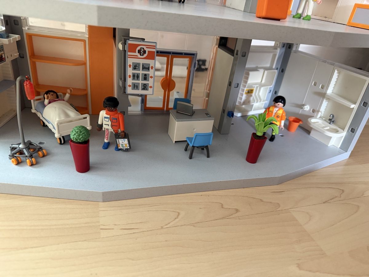 Playmobil Giocattoli: Playmobil Spital – Usato da Steinen venduto da LaBelle16 2