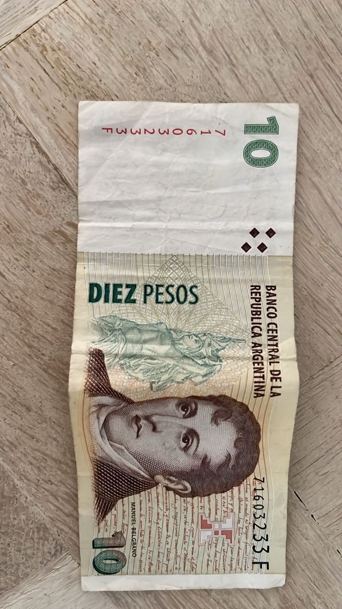 Billets de banque: 10 Pesos Argentinien gebraucht – D'occasion à Pfäffikon SZ par humming-bird