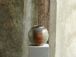 Handgefertigte Keramikvase – signiert