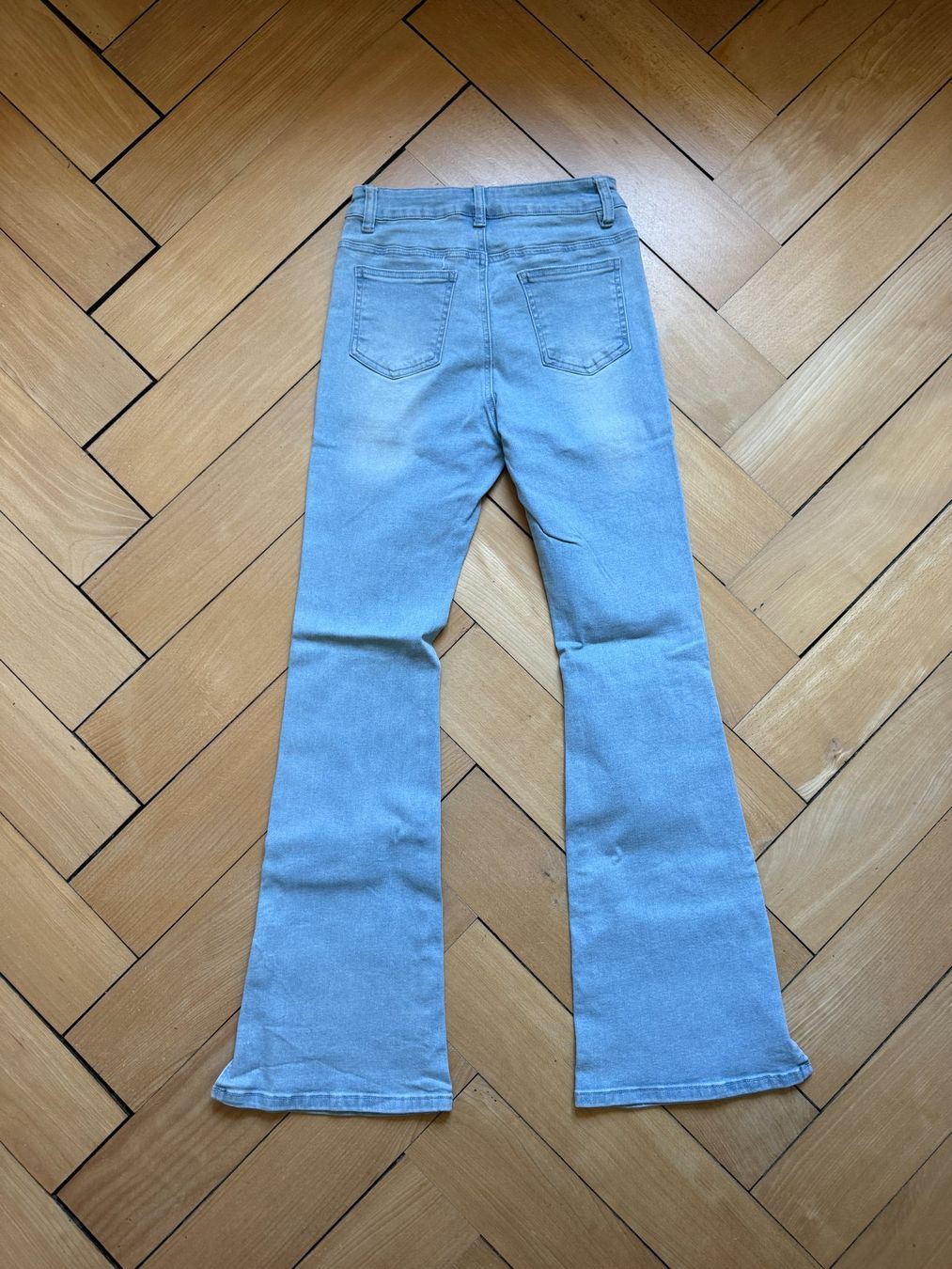 Shein Jeans: Flared Jeans hellblau XS – D'occasion à Zürich par Diazaio 3
